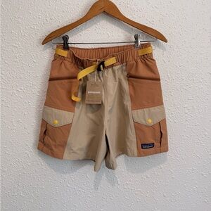 Patagonia Outdoor everyday shorts 4” oar tan belted baggies W XS new NWT
